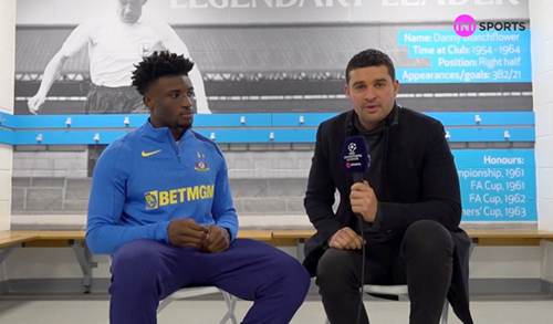 库杜斯透露“金牌指令”:主帅只说一句 做你自己,每场都是秀场!