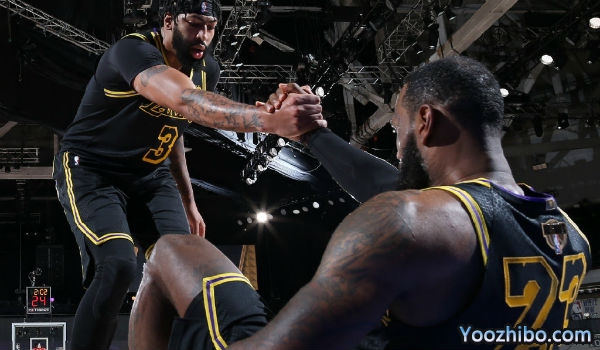 <a href=/lanqiuyouguan/lakers/ target=_blank class=infotextkey>湖人</a>再胜<a href=/lanqiuyouguan/heat/ target=_blank class=infotextkey>热火</a>大比分2-0领先