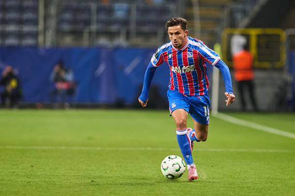 鲁尼惊叹皮诺难防:天才少年用传球“戏耍”整条防线