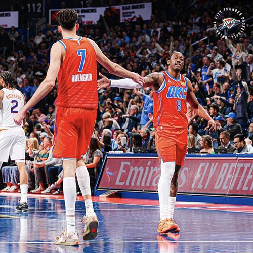 雷霆49分血洗<a href=/lanqiuyouguan/suns/ target=_blank class=infotextkey>太阳</a>+手握多签,霍姆格伦成顶级内线